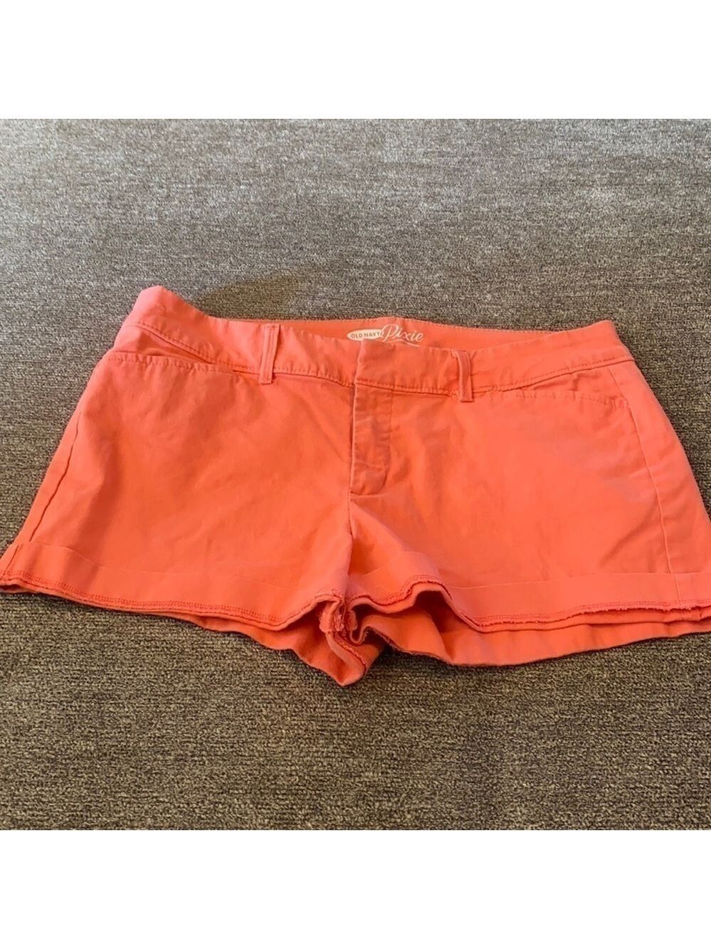 𝅺old Navy women’s shorts; size 8